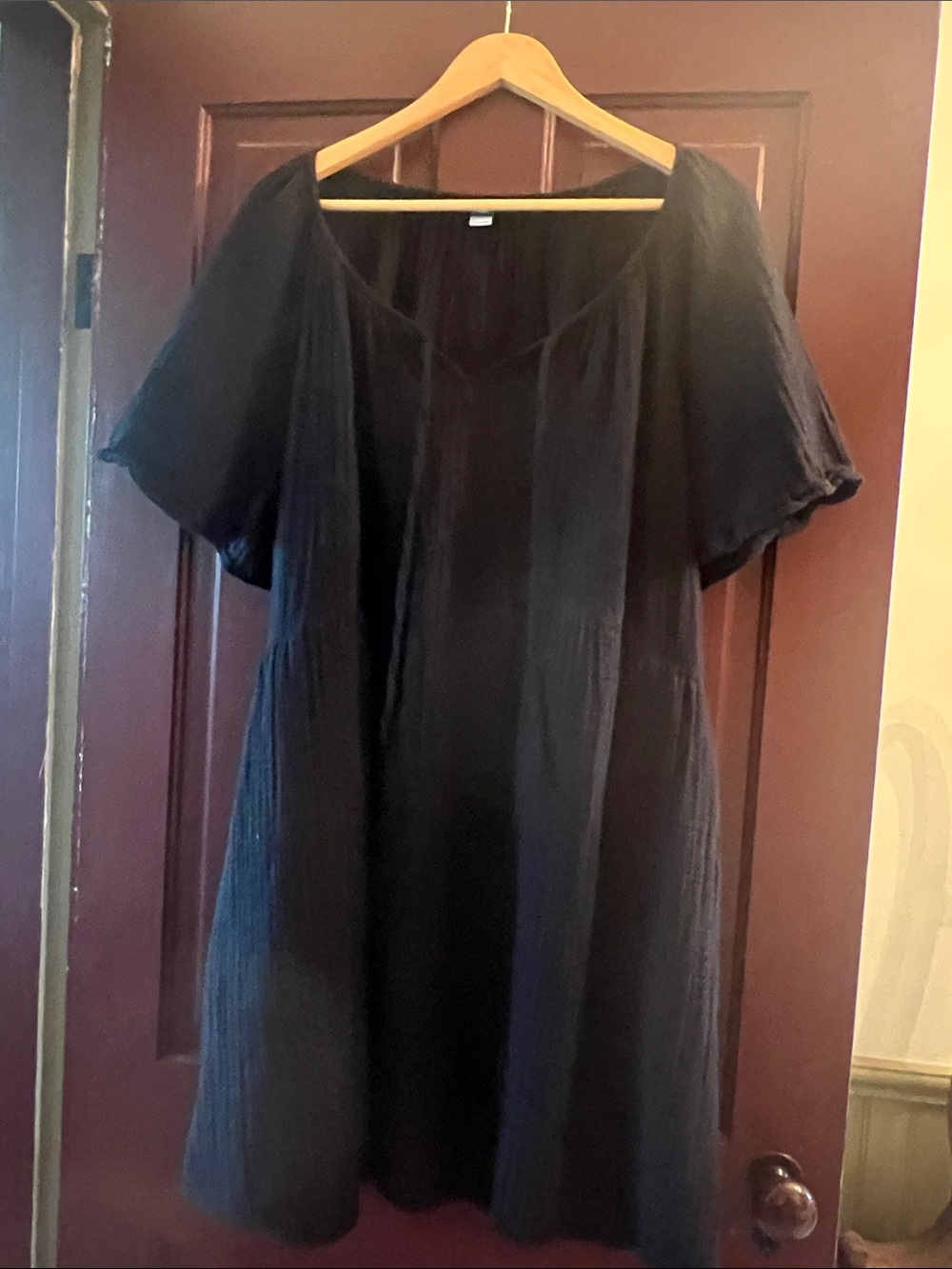 Old Navy Black Short Sleeve Midi Dress
